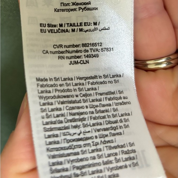 Linen blouse - Picture 6 of 6